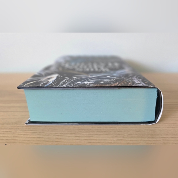 Waterstones Exclusive Edition of When the Moon Hatched by Sarah A. Parker - Picture 5 of 7